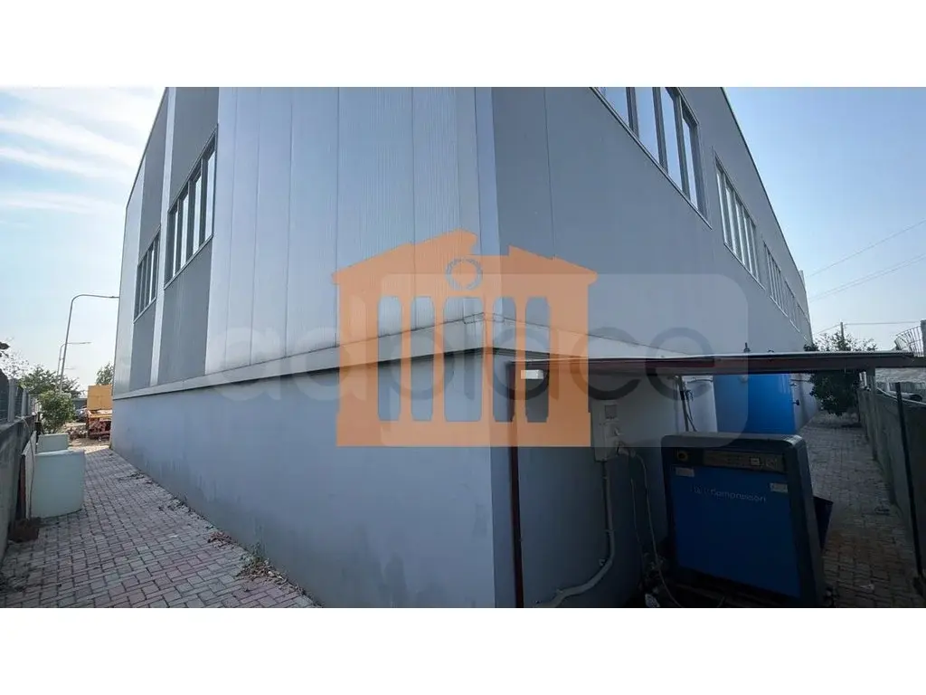 Pasuri të patundshme komerciale 750 m²