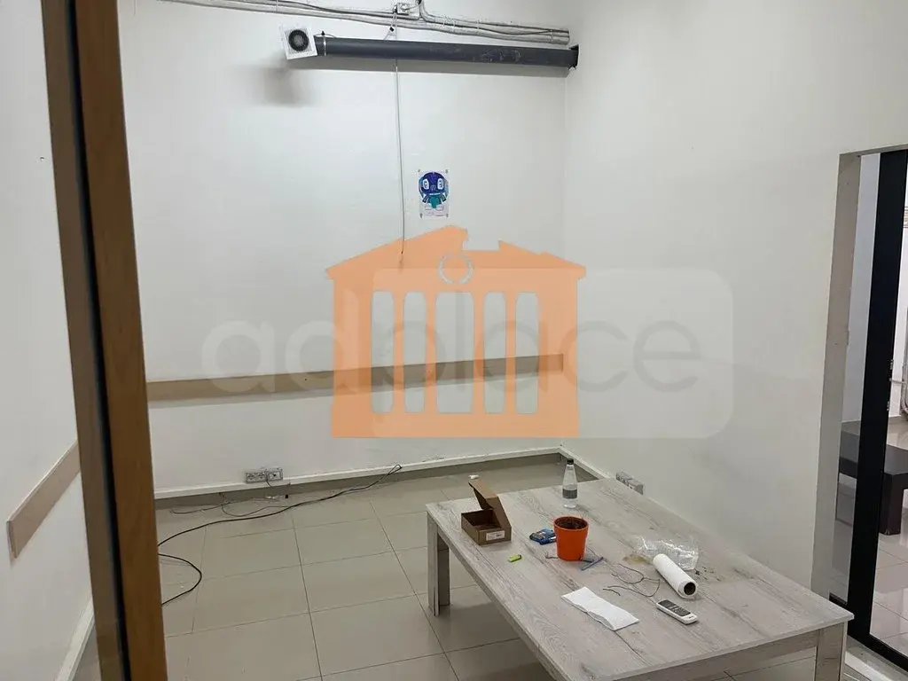 Pasuri të patundshme komerciale 240 m² 1 kati