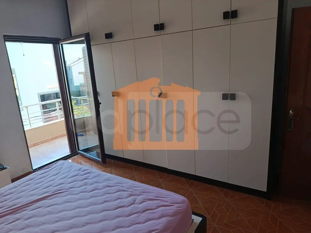 Apartament 1+2 dhoma 90 m²
