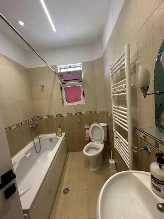 Apartament me qera ditore pogradec Daily rent