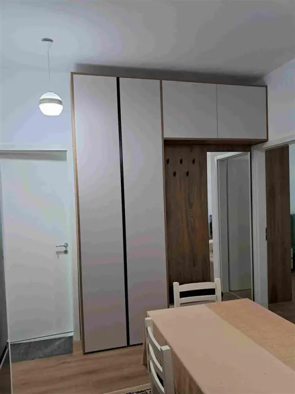 Apartament 1 room 61m² 4 floor