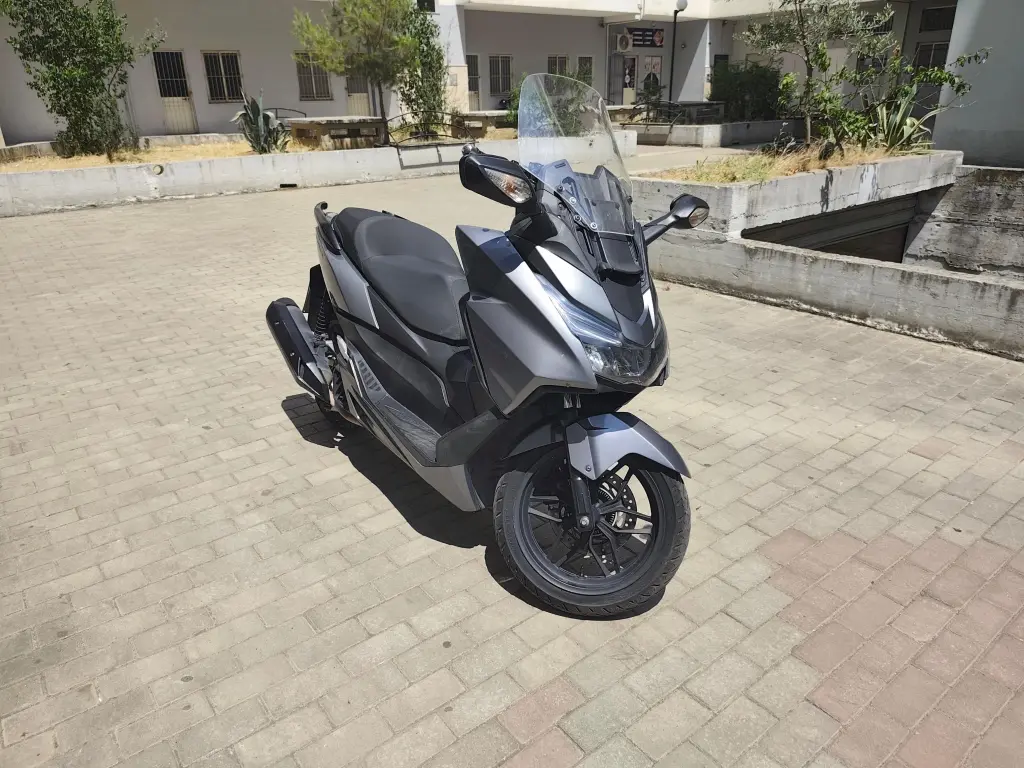 Shitet honda forza 125 cc 2015