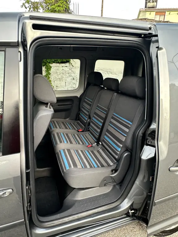 Volkswagen Caddy IV  2011, 190 000 km