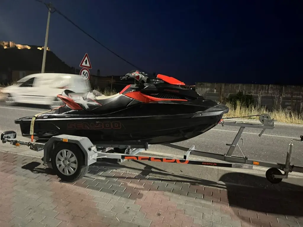 Jet ski Seadoo
