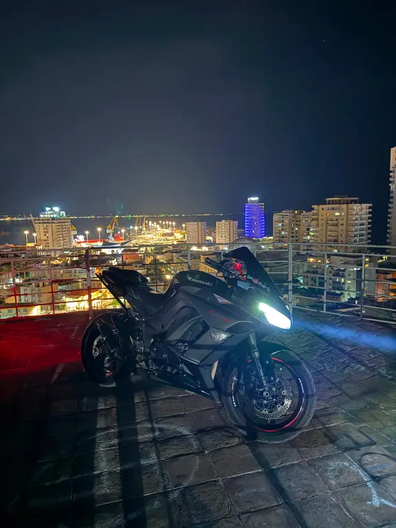 Kawasaki Ninja Z1000SX