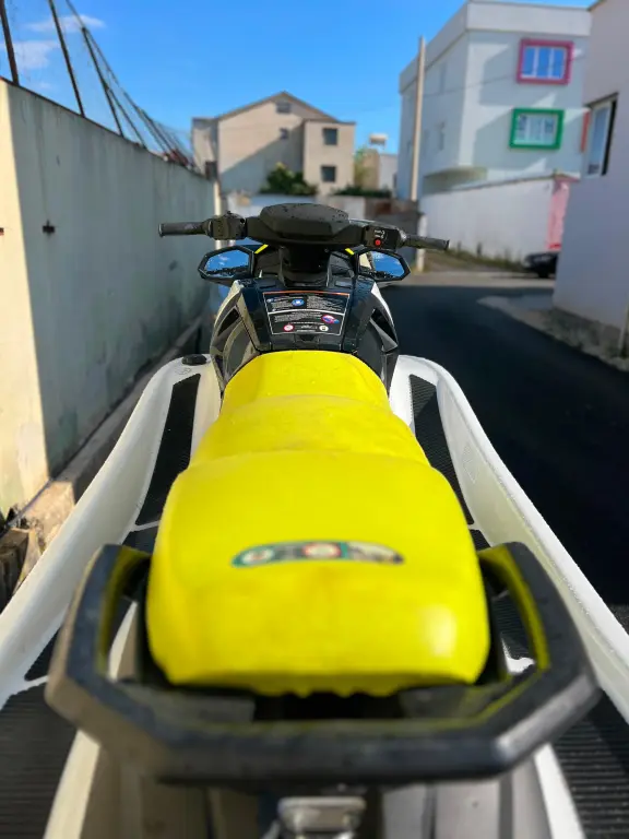 Yamaha vx waverunner
