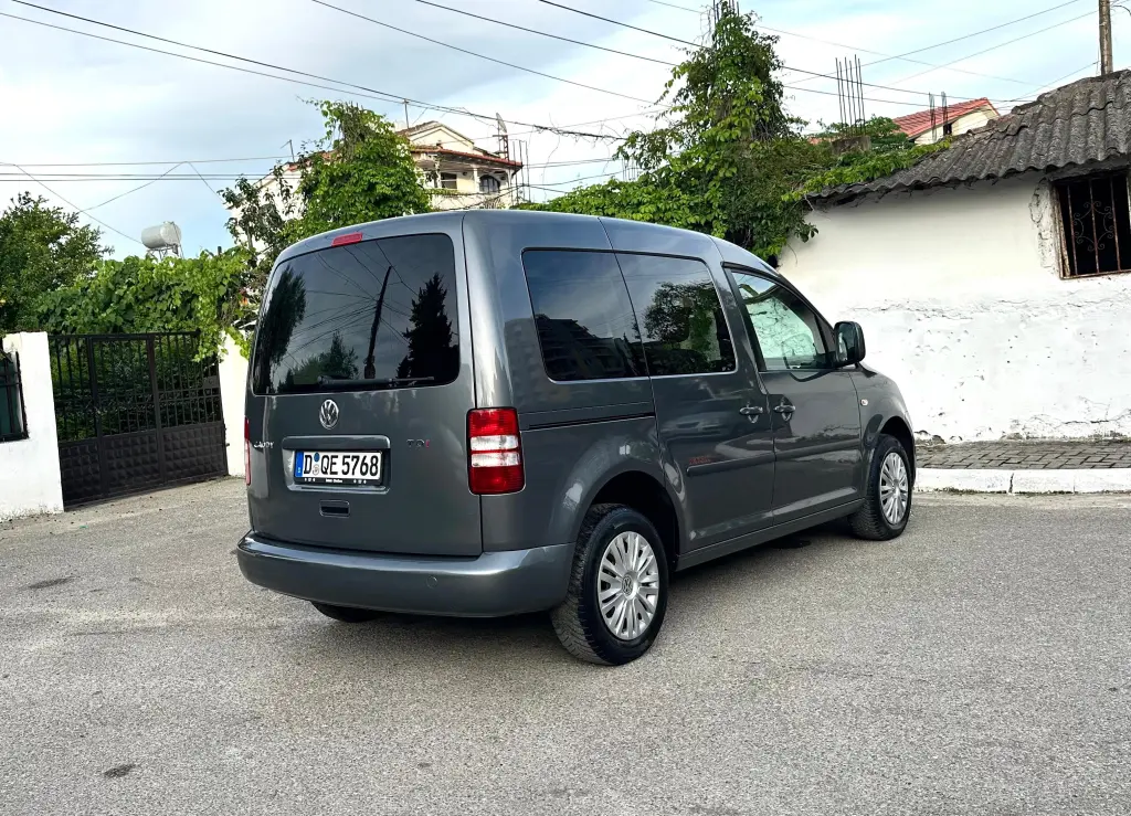 Volkswagen Caddy IV  2011, 190 000 km