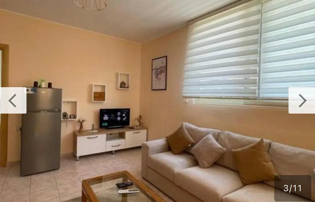 Apartment me qera ditore