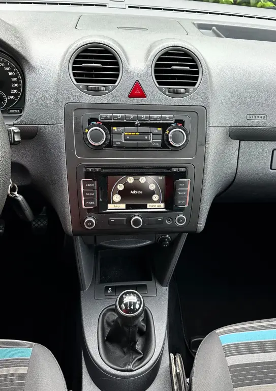 Volkswagen Caddy IV  2011, 190 000 km