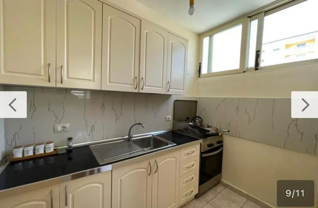 Apartment me qera ditore