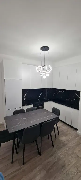 Apartament 1 room 68m² 3 floor