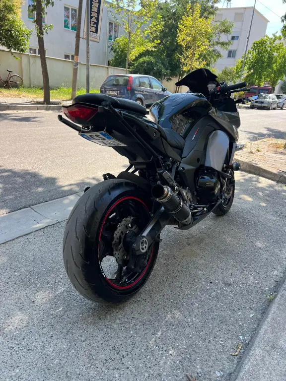 Kawasaki Ninja Z1000SX