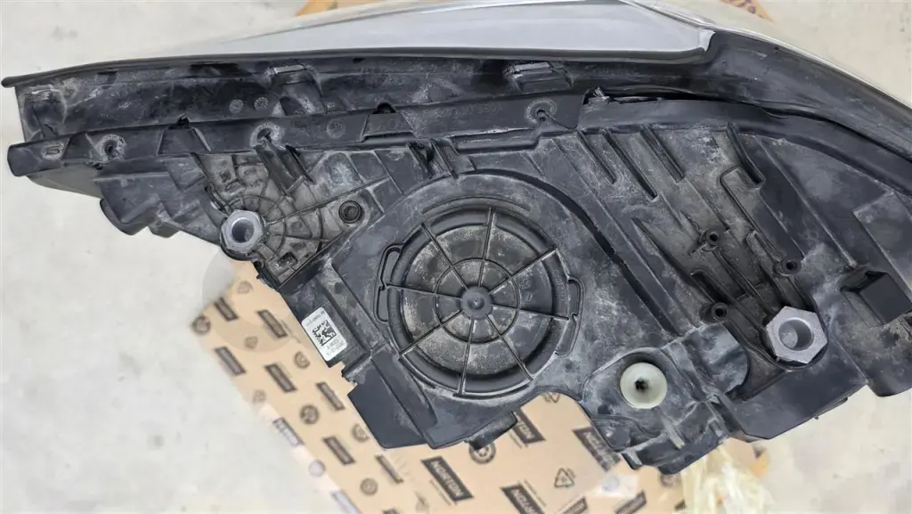 Drita e përparme e djathtë BMW 5 series G30/G31