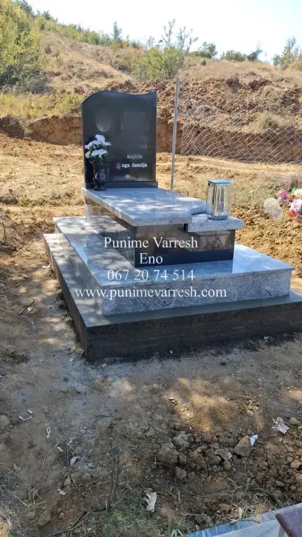 Varre prej mermeri dhe graniti