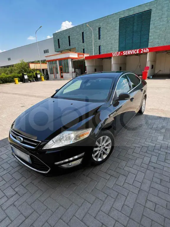 Ford Mondeo IV Facelift  2013, 216 000 km