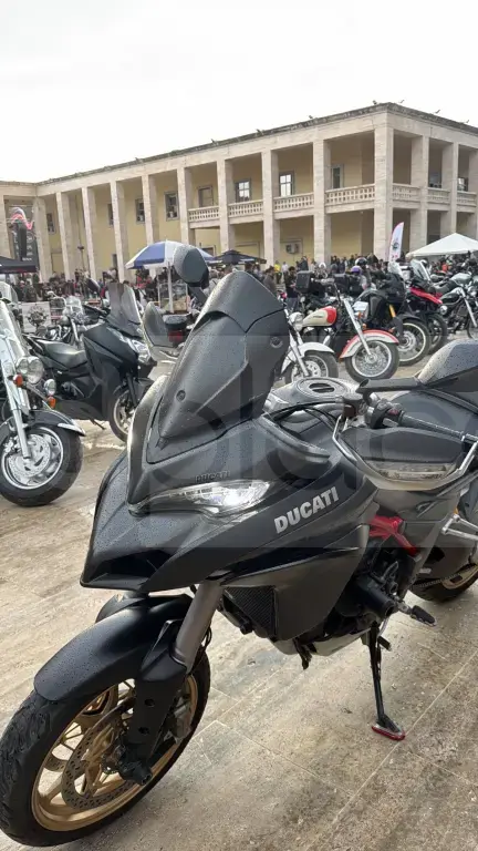Ducati Multistrada 1200 s