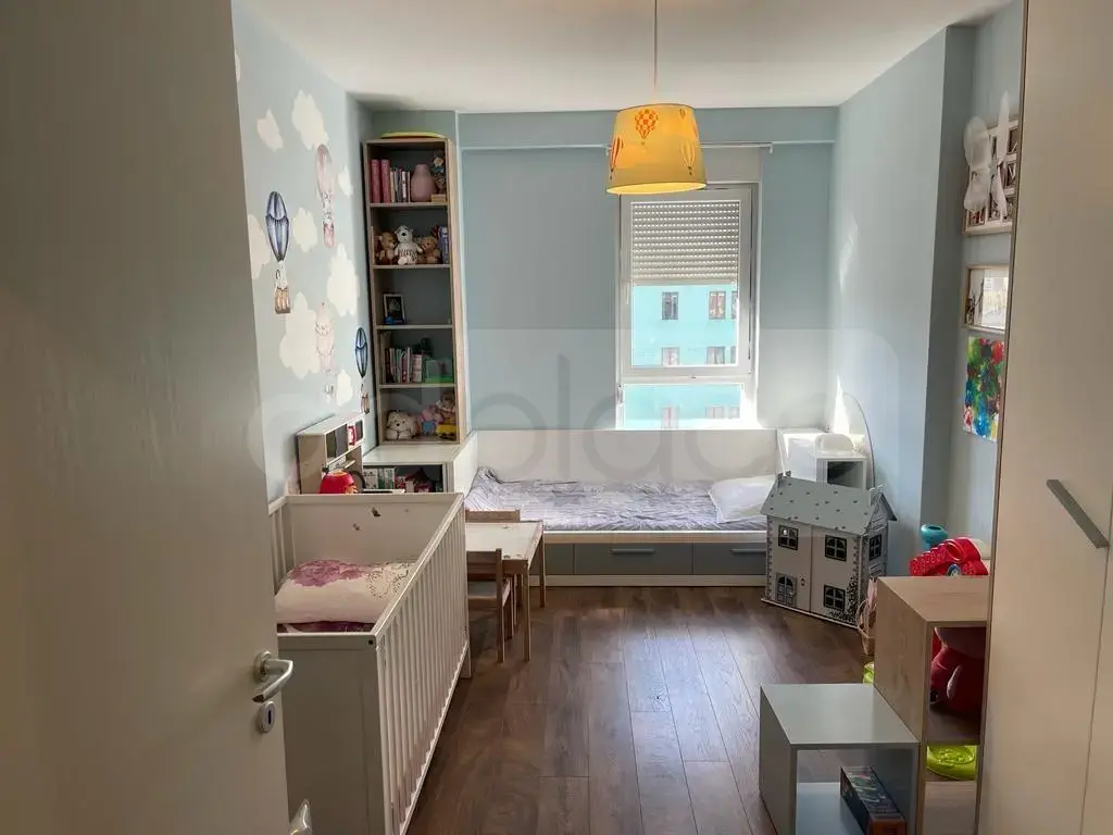 Apartament  94.2m² 5 floor