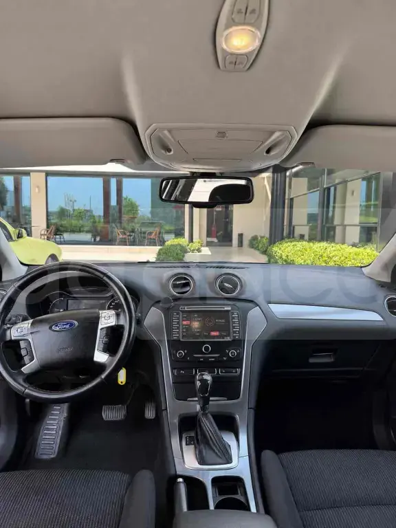 Ford Mondeo IV Facelift  2013, 216 000 km