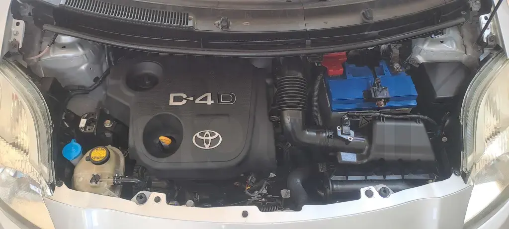 Toyota Yaris II (XP9) Facelift  2009, 165 000 km