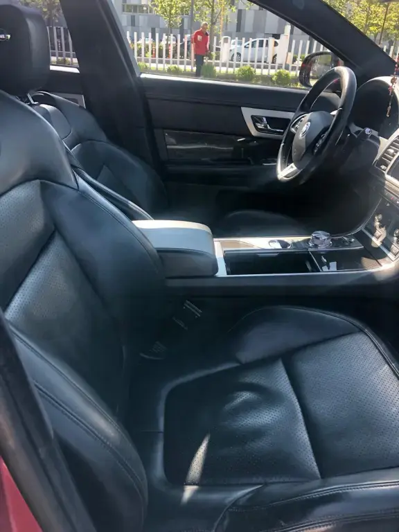 Jaguar XF X250  2012, 131 000 km