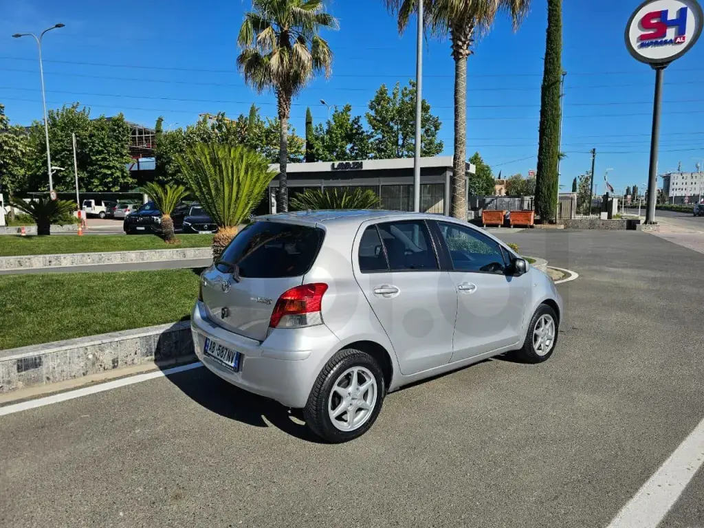 Toyota Yaris II (XP9) Facelift  2009, 165 000 km