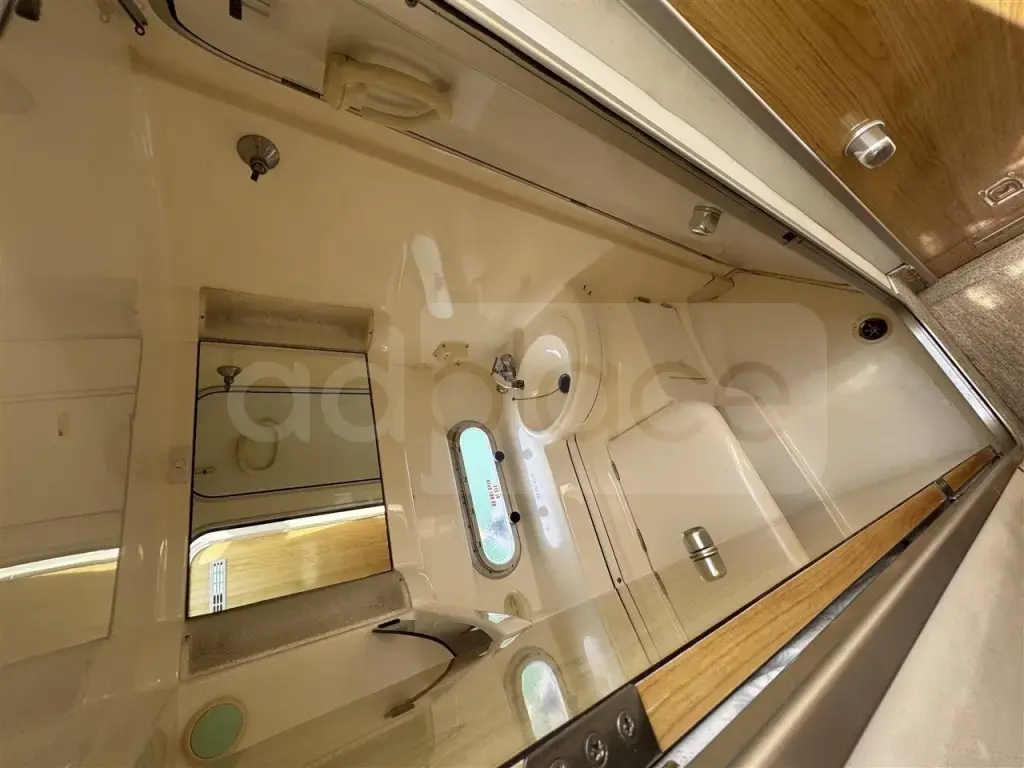 Yacht Sealine
