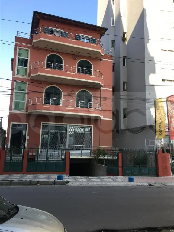 Vilë  400m²