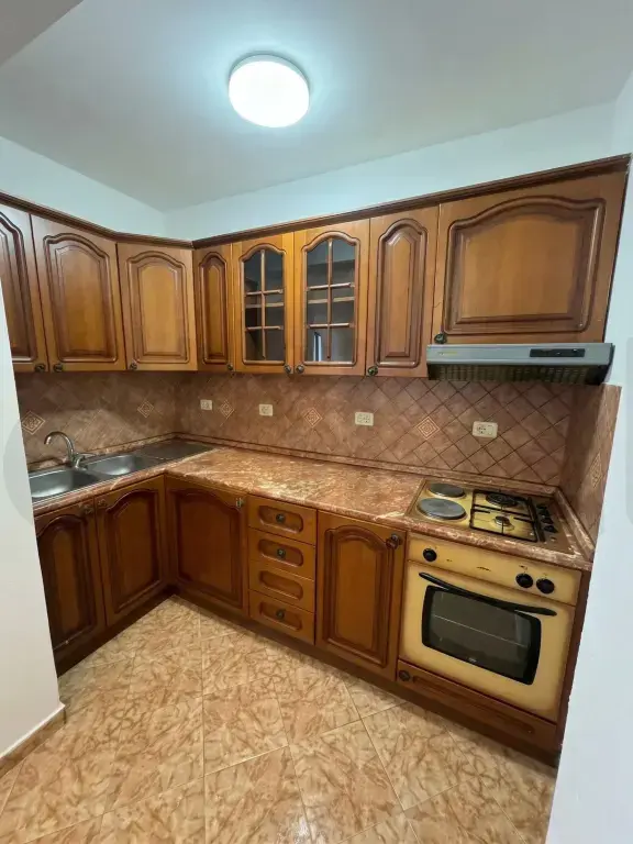 Apartament 1 room 65m² 5 floor