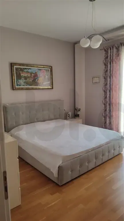 Vilë  382m²