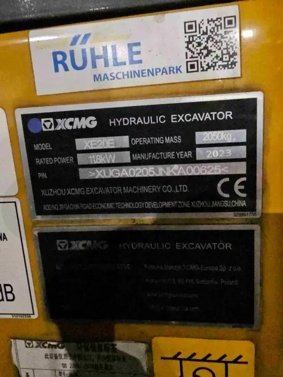 Shes Mini Eskavator XCMG 2.1 Ton Motorr Kubota