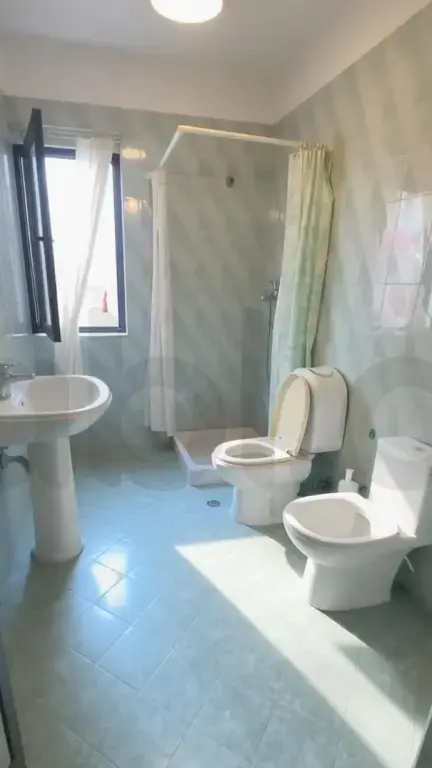 Apartament 1 room 65m² 5 floor