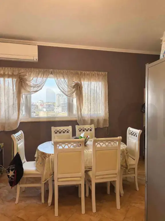 Apartament 1 room 70m² 9 floor