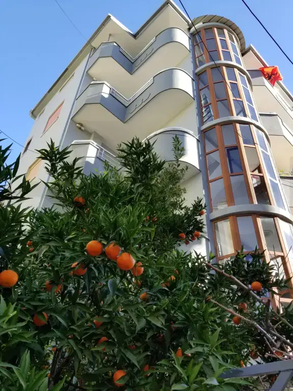 Vilë  720m²