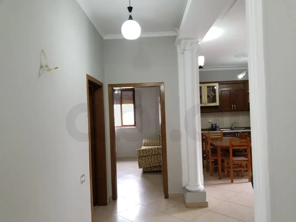 Vilë  720m²