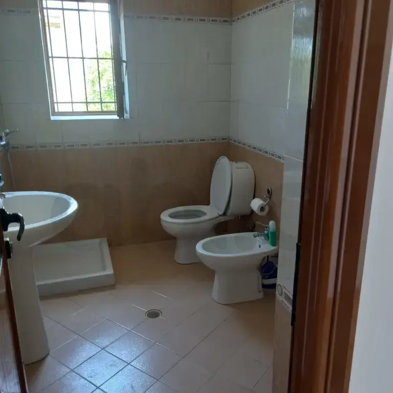 Shtëpi  160 m²