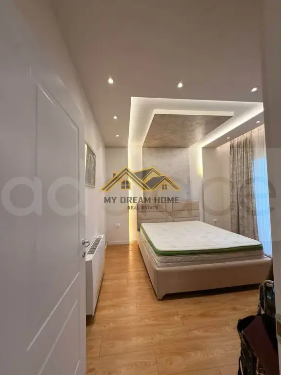 Shtëpi  381m²
