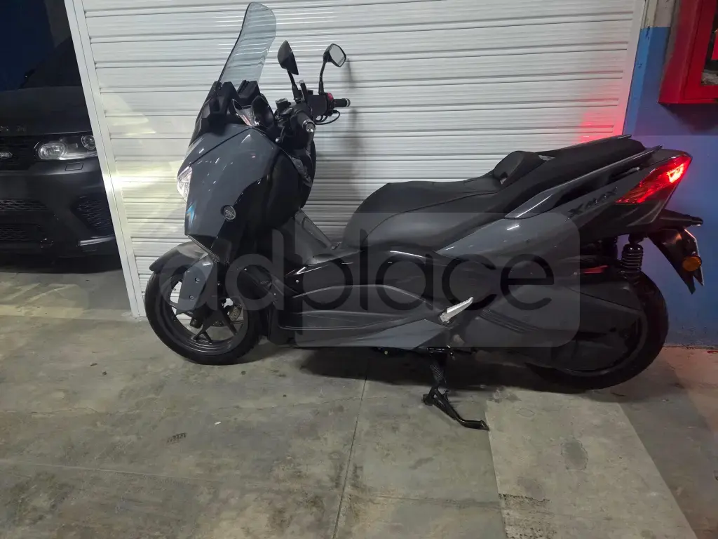 Yamaha Xmax 300 tech max