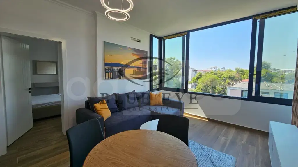 Apartament  60m² 4 floor
