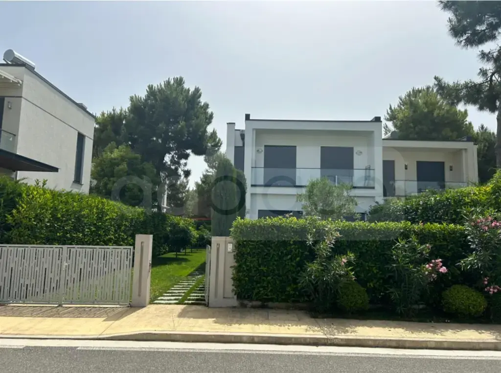 Vilë  155m²