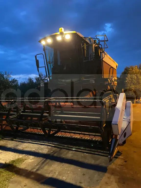 Kombajn new holland L517