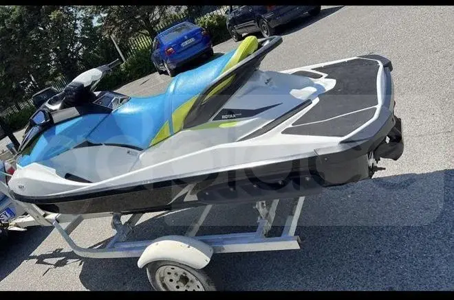 Ski uji SeaDoo 2024
