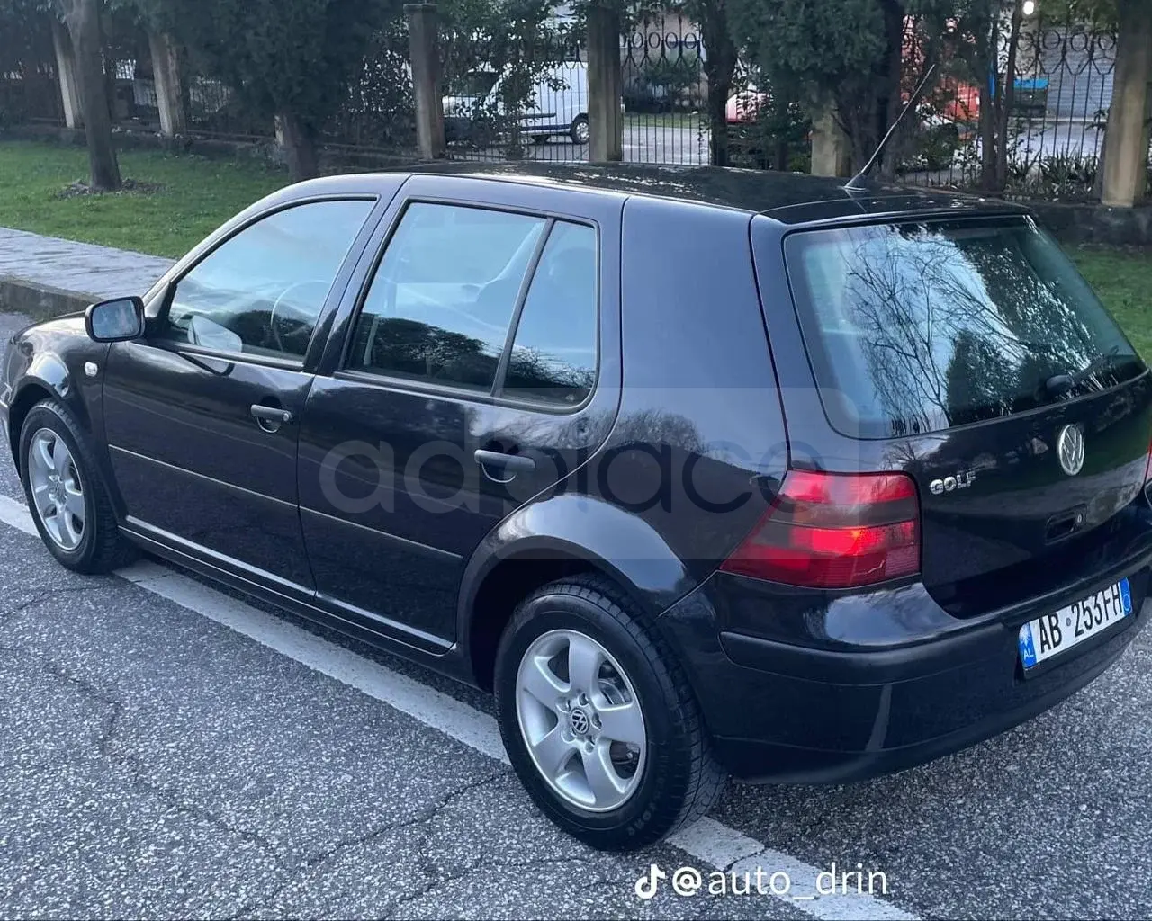 Volkswagen Golf I 2000