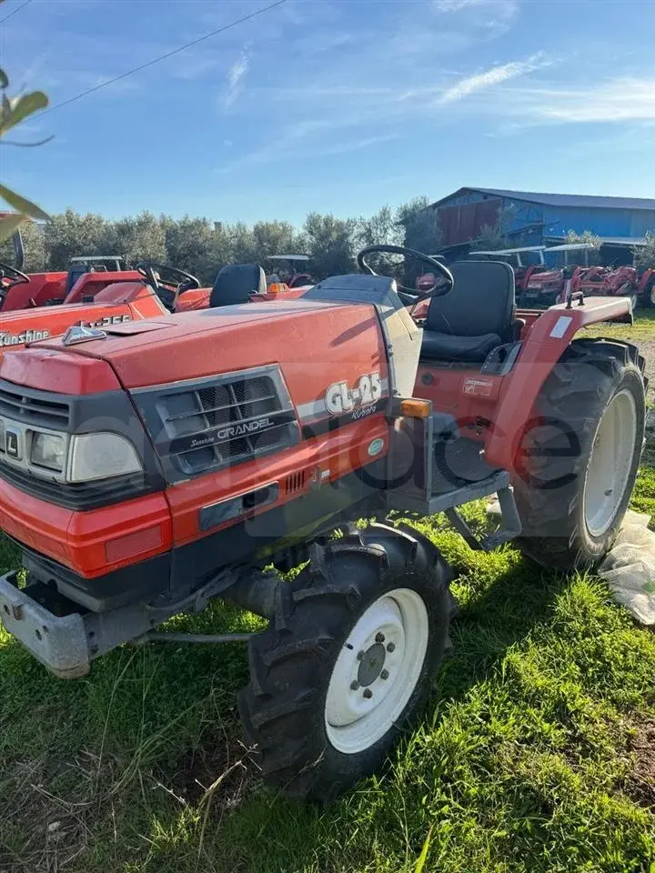 Traktor Kubota 2019