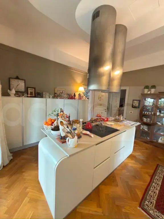 Vilë  800m²