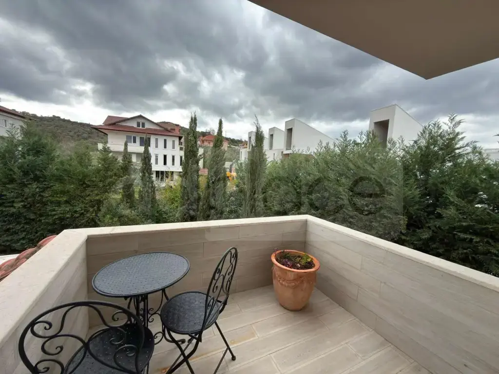 Vilë  800m²