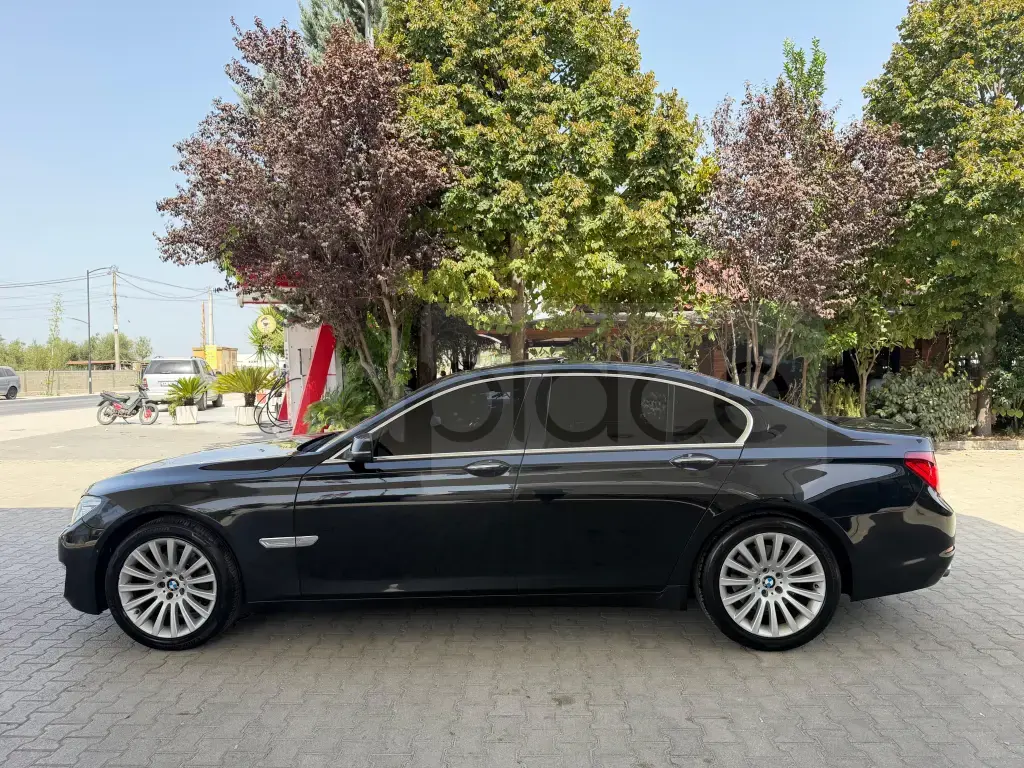 BMW 7 series F01/F02/F07 Facelift  2013