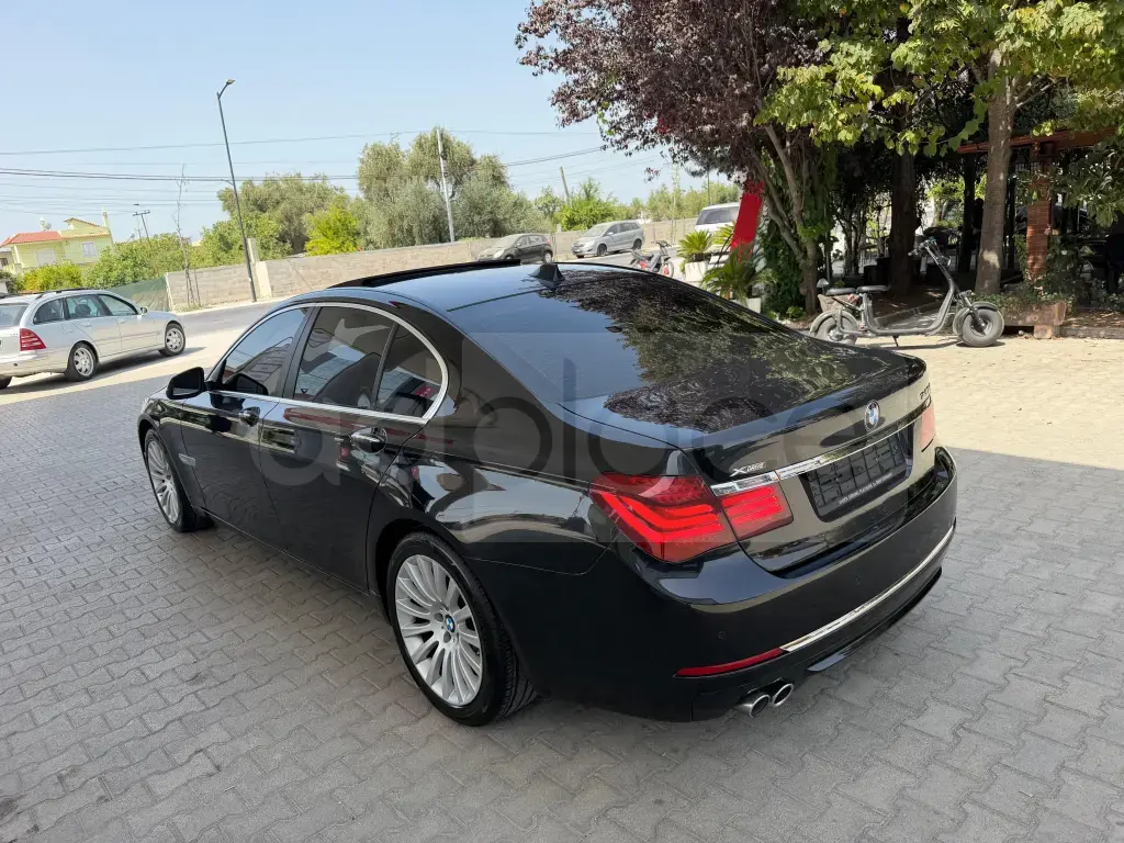 BMW 7 series F01/F02/F07 Facelift  2013