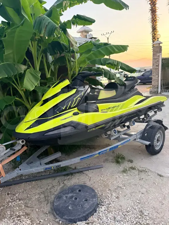 Shitet super JetSki Yamaha WaveRunner 1800