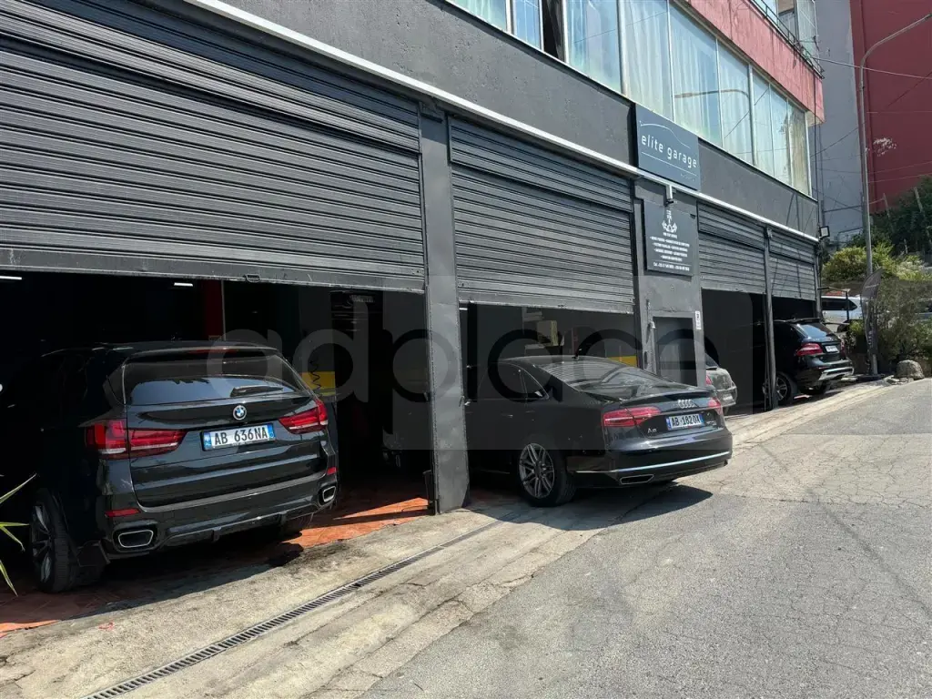 Shitet Biznes i Kompletuar Autoservis dheGomisteri