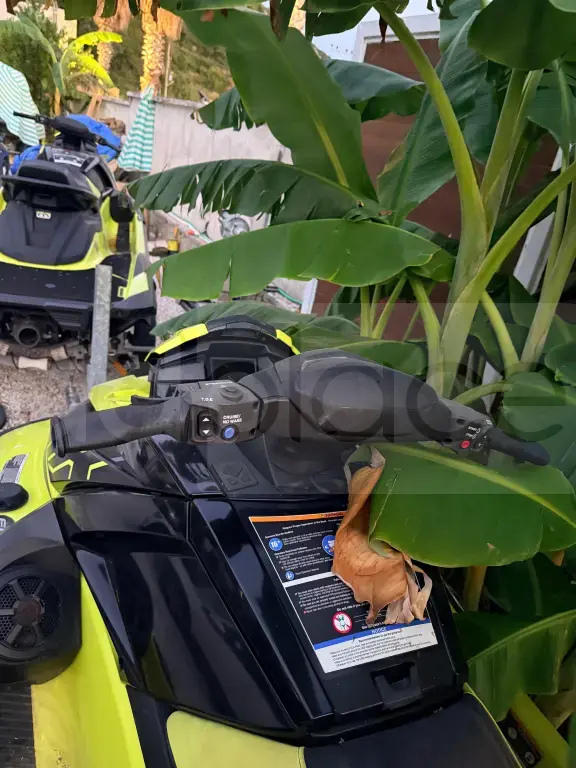 Shitet super JetSki Yamaha WaveRunner 1800